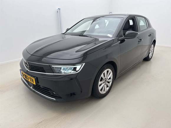 Pogled od napred levo