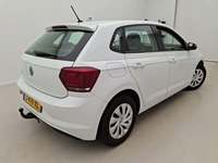 Pogled od pozadi desno