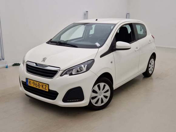 Pogled od napred levo