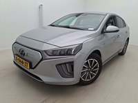 Pogled od napred levo