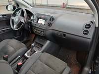 Вид на салон