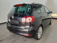 Вид сзади справа