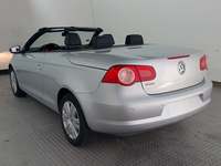 Вид сзади слева