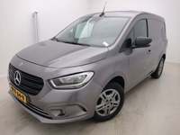 Pogled sprijeda lijevo