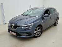 Pogled sprijeda lijevo