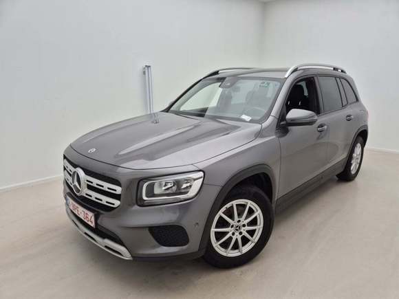 Pogled od napred levo