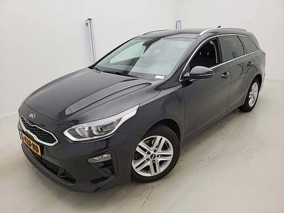 Pogled sprijeda lijevo