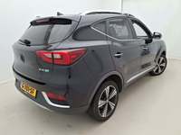 Pogled od pozadi desno