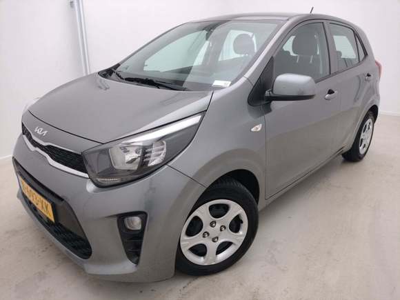 Pogled od napred levo