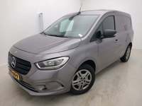 Pogled od napred levo