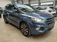 Skats no labās puses priekšā