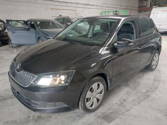 Vue de l’avant gauche