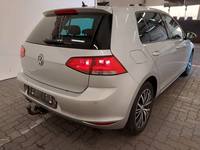 Widok z tyłu po stronie prawej