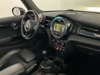 Вид на салон