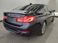 Vue de l’arrière droit