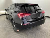 Pogled straga lijevo