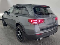 Вид сзади слева