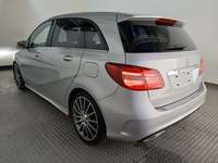 Pogled straga lijevo