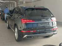 Vue de l’arrière gauche