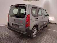 Вид сзади справа