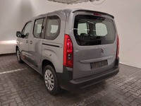 Вид сзади слева