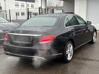 Aanzicht achter rechts