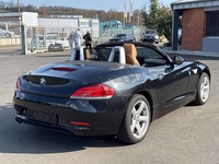 Aanzicht achter rechts