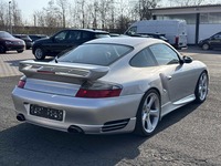 Aanzicht achter rechts