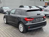 Aanzicht achter links