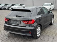 Aanzicht achter rechts