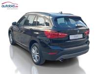 Изглед отзад отляво