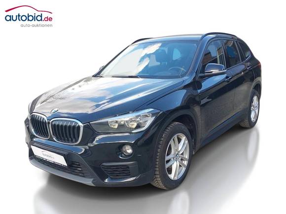 Изглед отпред отляво