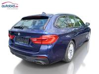 Skats no labās puses aizmugurē