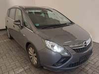 Вид спереди справа