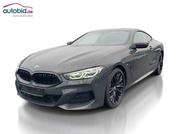 Pogled sprijeda lijevo