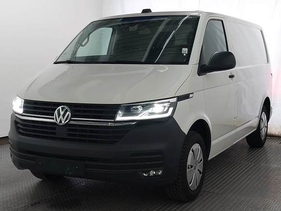 Вид спереди слева