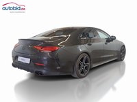 Skats no labās puses aizmugurē