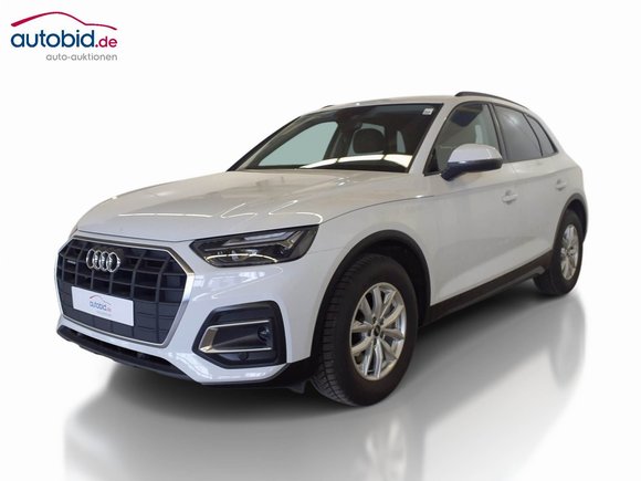 Skats no kreisās puses priekšā