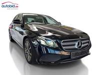 Вид спереди справа