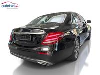 Вид сзади слева