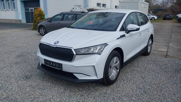 Vue de l’avant gauche