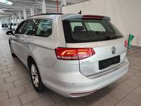 Widok z tyłu po stronie lewej