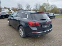 Vue de l’arrière gauche