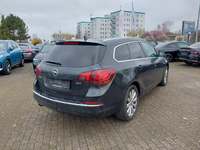 Vue de l’arrière droit