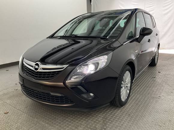 Вид спереди слева