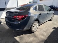 Aanzicht achter rechts