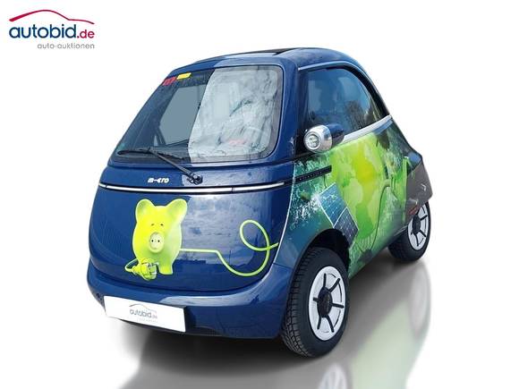 Изглед отпред отляво