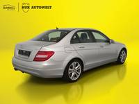 Aanzicht achter rechts