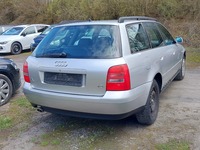 Aanzicht achter rechts