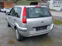 Aanzicht achter links